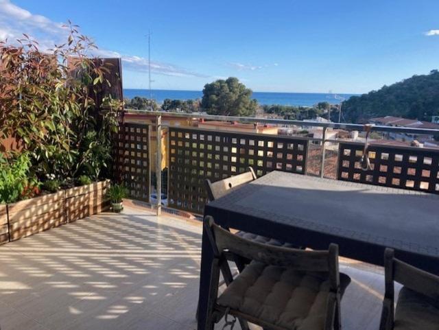 Apartamento Con Vistas Al Mar Castelldefels Buitenkant foto